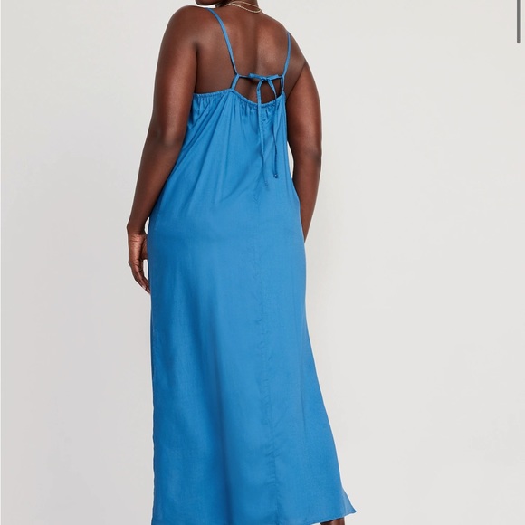 NWT OLD NAVY Tie-Back Maxi Slip Dress Color: Batik Blue - Picture 5 of 8